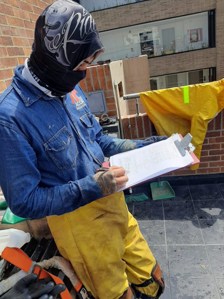 Lavado de fachadas en piedra natural