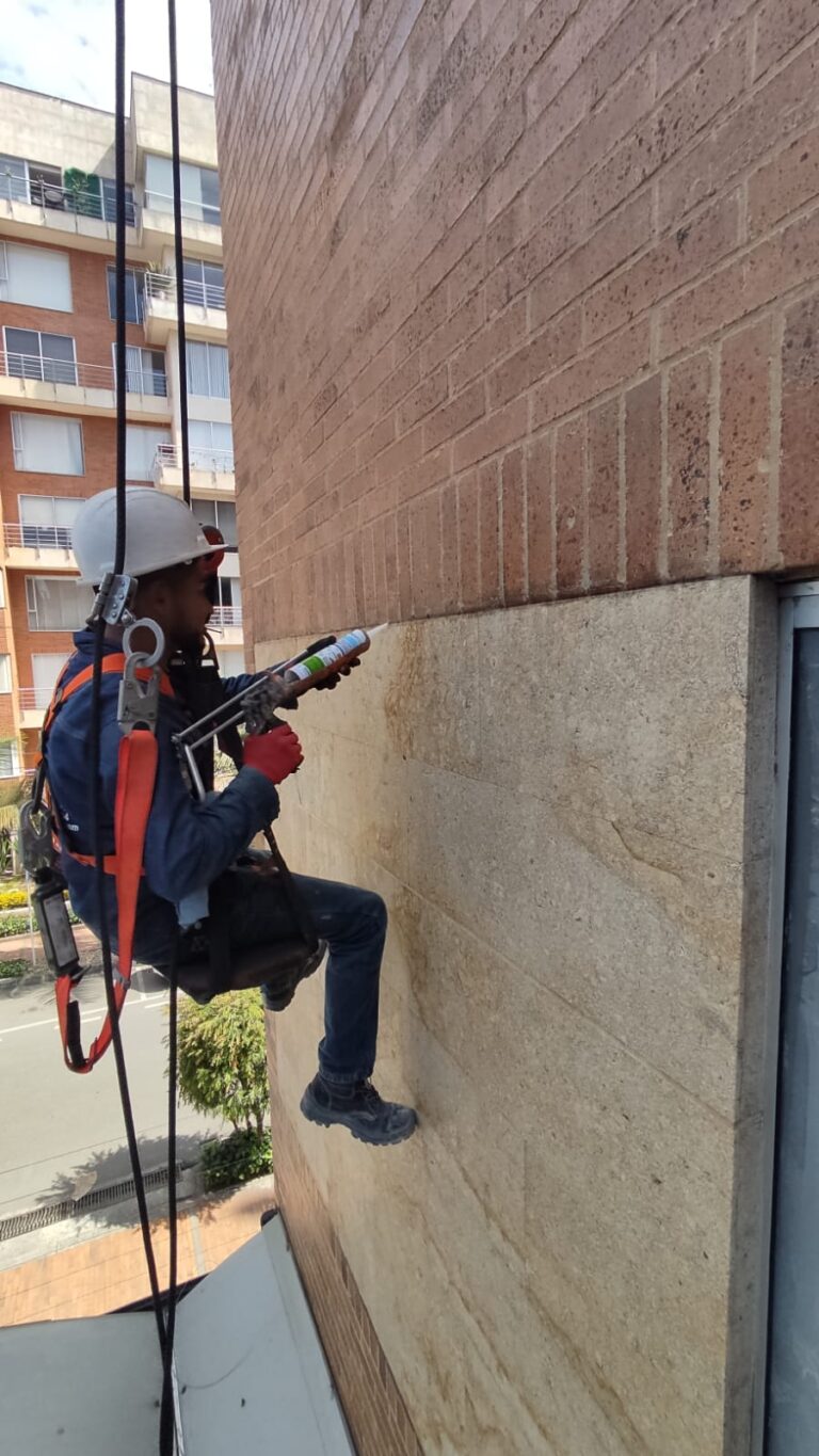 Limpiar y/o desmanchar fachadas de ladrillo
