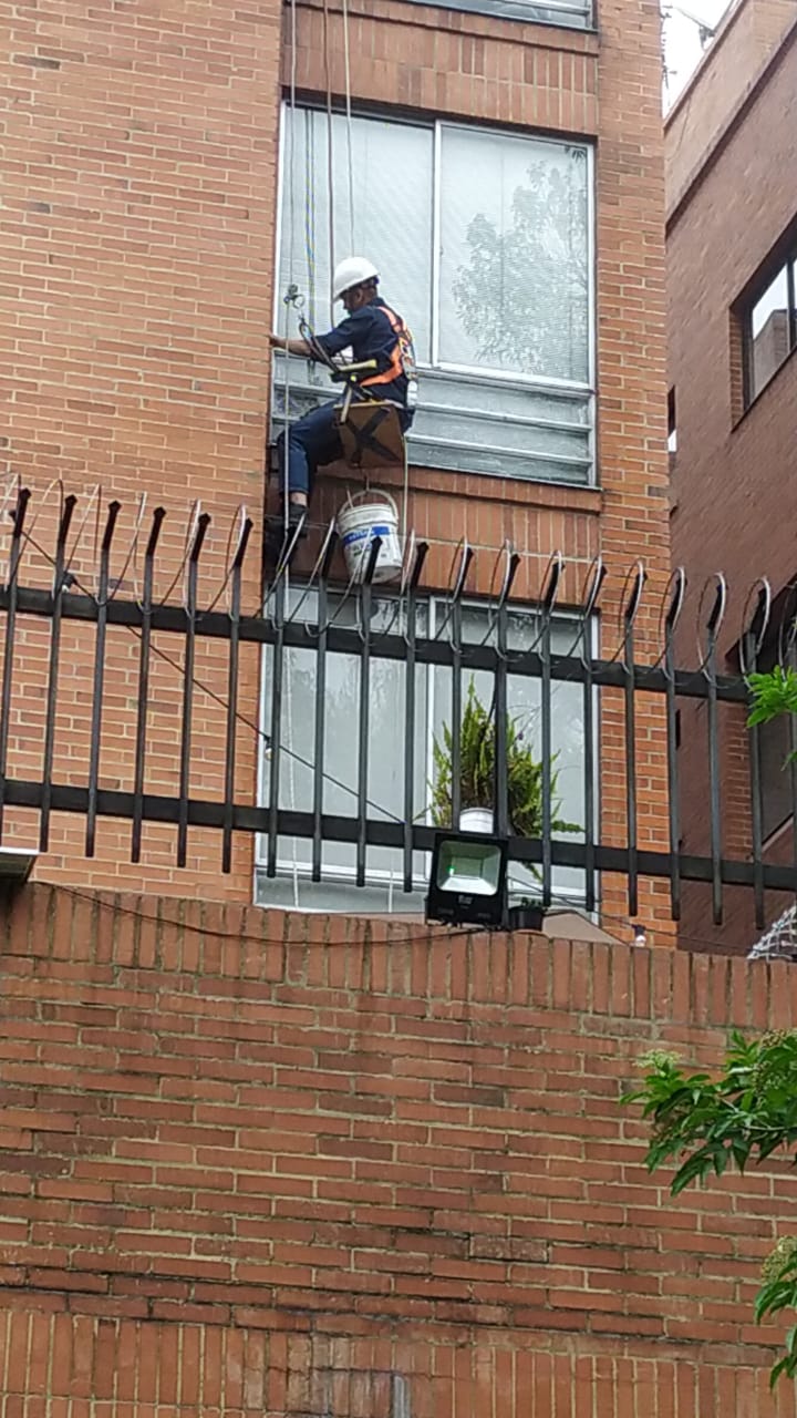 Mantenimiento y limpieza de fachadas